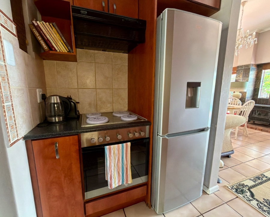 7 Bedroom Property for Sale in Heather Park Western Cape